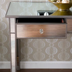 Table d'appoint miroir avec quincaillerie en cristal