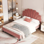 Lit plateforme capitonné en velours, forme coquillage