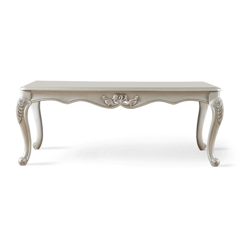 Table basse traditionnelle en bois massif avec pieds sculptés