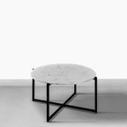Table basse ronde de 30 pouces en marbre avec structure en métal, blanc et noir
